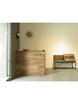 大型店が苦手な方にもほっと落ち着いてお過ごしいただける空間づくりにこだわり有り◎