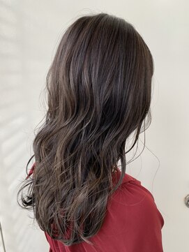 ジーナ 札幌(Zina) 【Zina札幌】イメチェン毛先パーマ耳かけ×フォギーベージュ