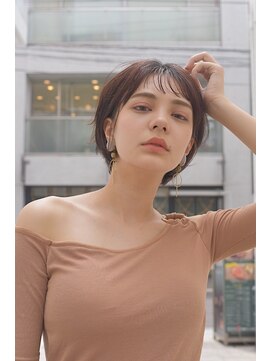 レブリイゼンコー イオンモール幕張新都心店(Reverie ZENKO) 耳掛け×ショートボブ×ブラウンカラー