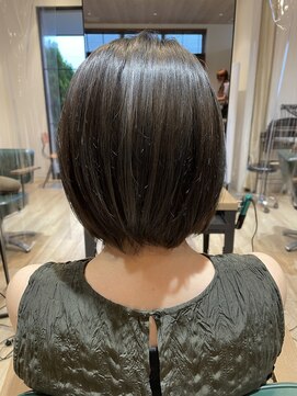 サラ(sarah) レイヤーボブ