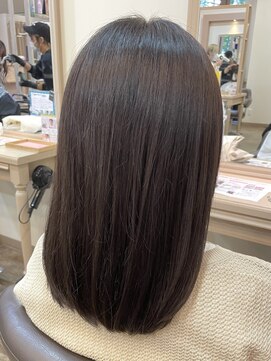 アルターリール(aL ter Rire) 黒髪/グレーベージュ/レイヤーロング/前髪パーマ /中村郁未