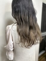 ジウ 上通り(JIU)&nbsp;20代30代小顔ゆるふわロンググレージュインナーカラーパープル