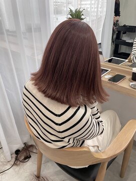 リュンヌ(Lune) ピンクベージュ×切りっぱなしボブ