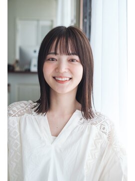 アンリオ ティエラ(an rio TIERRA) ツヤ ミディアムボブ 前髪あり レイヤー