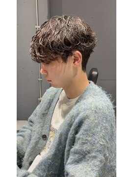 ハイプ(HYPE) 波巻き/メッシュ/スキンフェード/学割/白髪染め/縮毛矯正/韓国