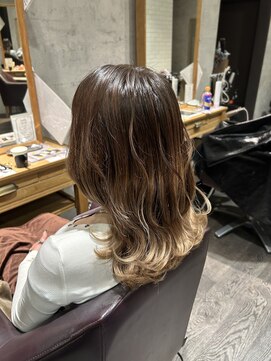 アフィナー(Afinar) デザインカット&巻き下ろし【横浜/横浜駅】