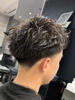 フランクスバーバーリベラルド 横浜(FRANK'S BARBER LIBERALD) メンズメンズカットブリーチパーマR