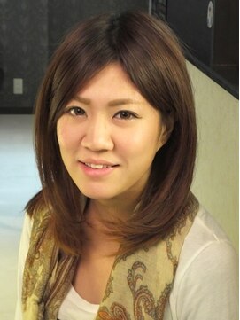 レイシー(Perm&Color STUDIO RASIE) 自然な女性らしさ溢れるナチュラルストレート