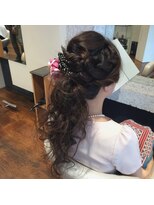 オズ ヘアーアンドトータルビューティー(OZ hair&total beauty) 編み込みアップスタイル