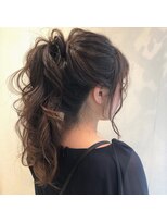 ノル(nol.) 〔Toshi'sアレンジ〕高めのふんわりポニーテール