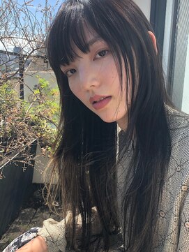 ベチカ(vetica) ムードたっぷりなハイライトグラデーションのロングヘア