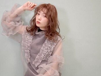 アルルヘアー ファン(ARURU HAIR fan)の写真/NEWニオイや刺激の少ない髪に優しいカラー☆リッチな艶感と深みのあるカラーで大人っぽさを演出!!