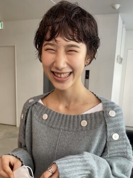カイラ(KAILA) ショート×ワンカールパーマ