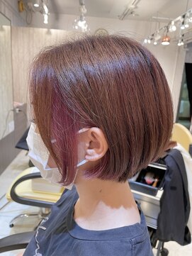 ヘアーサロンヴォイス 大野城店(Hair Salon Voice) ショート、インナーカラー、ピンク