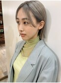 ハイトーンボブ×センター分けバング