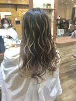 デコヘアー キートス(DECO HAIR kiitos)&nbsp;筋感ハイライト