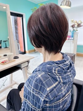 ユーフォリア(Euphoria.) 酸性カラー×ショートボブ