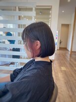 ヘアメイク コモレビ(hairmake komorebi) 【山本智文】インナーカラーピンク