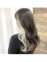 レイ(ray.) レイヤーカットハイトーンカラーインナーカラーサラ艶ロング