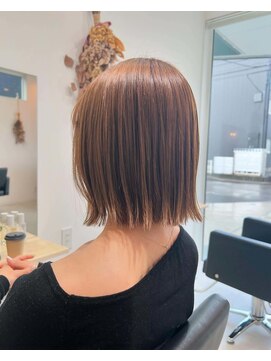 ラカン(racan) 切りっぱなしボブ