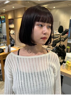 ゼストプラス(ZEST plus) ［こっくりブラウン×ぱっつとボブ］