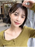 切りっぱなしボブチェリーブラウンミニウルフ前髪縮毛矯正表参道