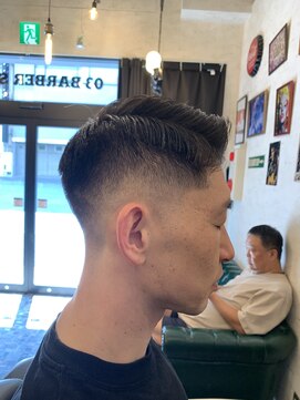 ブロートーキョーバーバーショップ 神田店(Bro Tokyo BARBERSHOP) フェードカット