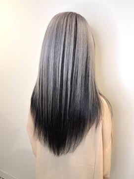 ブランシスヘアー(Bulansis Hair) 黒+シルバー☆デザインカラー