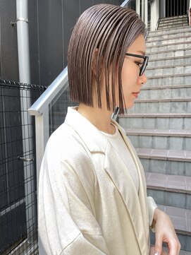 ケンジ 横浜(KENJE) 切りっぱなしボブ/ミルクティーベージュ/ダブルカラー