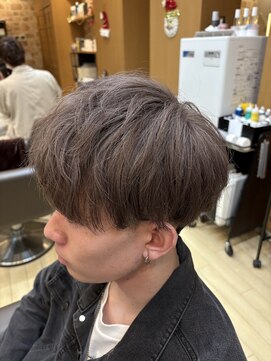 ヘアリゾートハピネス ミルクティーグレージュ×マッシュ