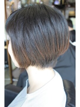 オーバーキャプテンネイキッド(OVER CAPTAIN NAKED) 人気の♪ナチュラル骨格補正ショートボブ