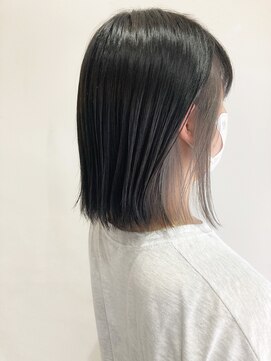 ウクラ バイ レシッド 池袋(uchla by rcid) 外ハネボブワンカール☆パ―ルグレーインナーカラーグレージュ