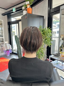 エミュ(emu) 髪質改善/極上艶髪/ショートカット