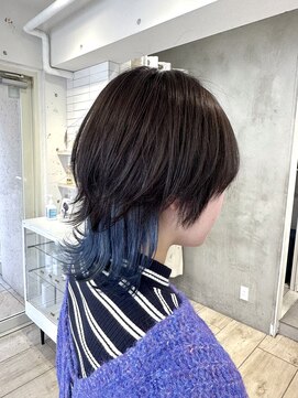シーン(seen) ○ウルフカット+インナーカラー○中性ウルフヘアロングウルフ