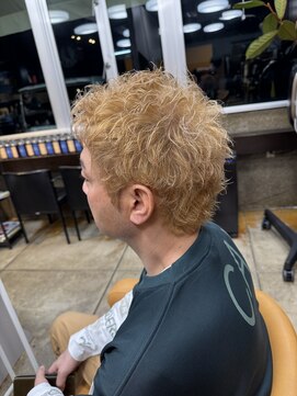 クレップスヘアーヒマワリ(CRE'PS HAIR HIMAWARI) ハイトーンスパイキーショート