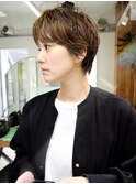 大人女性のための抜け感ショート｜柔らかベージュカラー
