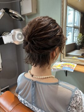 ルポヘアー(Repos Hair) ショートヘアのアップスタイル