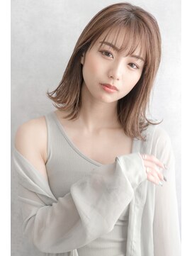 エレノア 池袋店(Eleanor) オリーブアッシュ 切りっぱなしミルクティーボブ