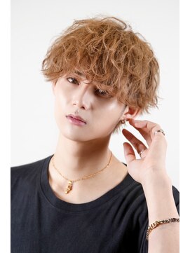 シャイン 大宮(SHINE) メンズカット/パーマ/ヘッドスパ/ブリーチ/眉毛/韓国/大宮/Men's