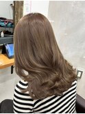 グレージュカラーレイヤーカットダブルカラーケアブリーチ