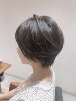 ネイロ 日本橋(NeiRo)&nbsp;小顔ショートボブハイライトカラー大人ショートカット白髪ぼかし