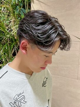 ラック 由比ヶ浜(LUCK) 【フェザーパーマ】