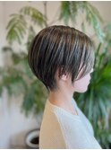 赤味を最高に抑えたマットグレージュカラー