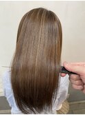 【un.cocon】くすみベージュ ハイライト 髪質改善 美髪