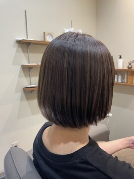 シー 浜松三方原店(She) ボブ、自然なストレート、30代、40代、50代