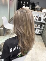 グリッター(GLITTER) ベージュバレイヤージュ