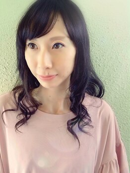 ヘアーサロン マニエーラ(MANIERA)の写真/6種のオーガニックカラーと2種類のオイルで”艶と手触り”を最も大切にしています♪髪・頭皮も健やかに☆