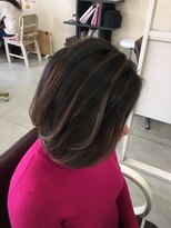 サンテ ヴィスタ(Sante ViSta)&nbsp;アッシュベージュ メッシュ入り　【本八幡　美容室】