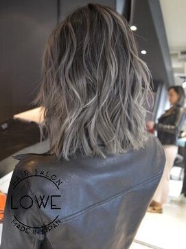 ルーヴェ(LOWE) トレンドは外国人風バレイヤージュとロブの大人style