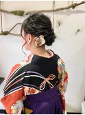 卒業式、袴にルーズアップスタイル